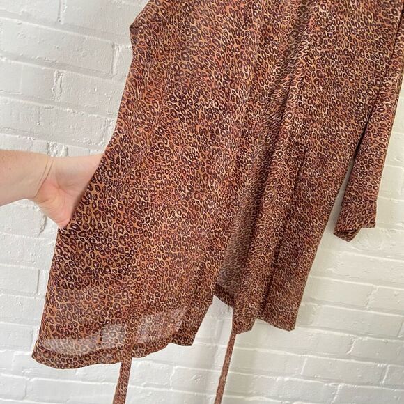 Victoria’s Secret Leopard Print Chiffon Kimono Robe Attached Belt – One Size - Picture 5 of 9